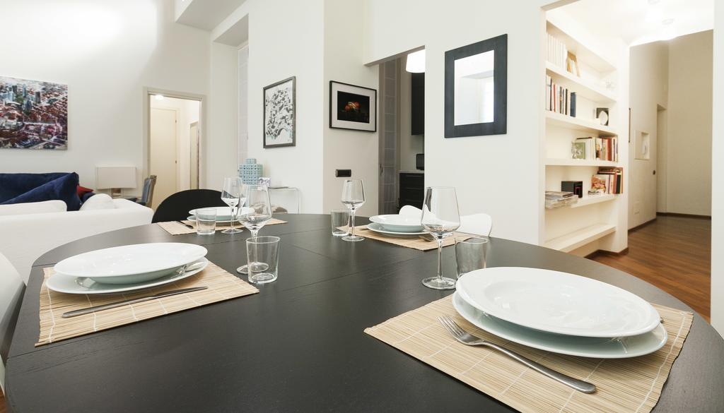 Italianway-Brisa Apartment มิลาน ภายนอก รูปภาพ